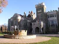 Casa Loma is so cool! Especially because of the fact that Casa Loma is Toronto’s only castle! Really! I’ve never seen any other castle around, have you? But, who could have built this huge castle, you ask. Well, a very rich man, that’s for sure. Sir Henry Mill Pellate is the man you’re looking for. He spent 3.5 (3,500,000) million dollars to build this castle! But that wasn’t a problem for Sir Pellate, he had seventeen million dollar, (that’s something I’d want!). 