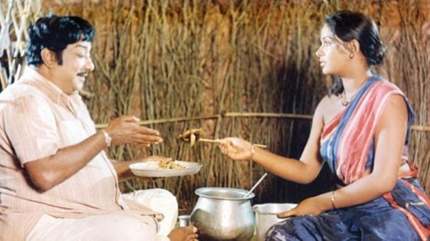 முதல் மரியாதையில் நடிகர் திலகம் ராதாவுடன்...