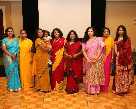 அமெரிக்காவெங்கிலுமிருந்து தமிழ் மரபைச் சேர்ந்த நூற்றுக்கணக்கான மருத்துவர்களும், மருத்துவ சார்பு தொழில்நிபுணர்களும், ஜார்ஜியாவிலுள்ள கில்டன் ஓட்டல் அட்லாண்டாவில் தங்கள் கலாசார, சமூக மற்றும் தொழில் விழுமியங்களை மேம்படுத்தவும், மனிதகுலத்திற்கு தங்கள் அனுபவங்களையும் பகிர்ந்தளிக்கும் வண்ணம் அமெரிக்க தமிழ் மருத்துவ சங்கத்தின் 5ம் மாநாட்டில் கூடினர்.