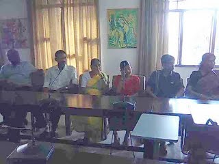 திருமதி முருகையன், அவரது மகன், மகள், மருமக்கள் மற்றும் பேரக் குழந்தைகள் இக் கூட்டத்தில் கலந்து கொண்டது மனத்தைத் தொடும் சம்பவமாக இருந்தது. அவர்களுடன் பேசவும், முருகையன் இழப்பினால் ஏற்பட்ட சோகத்தை பகிர்ந்து கொள்ளவும் கிடைத்தது மனதிற்கு ஆறுதல் அளித்தது.