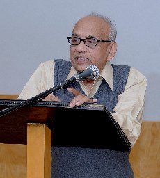 பிரேம்ஜி ஞானசுந்தரம் இடதுசாரிக்கருத்துக்களால் கவரப்பட்ட ஒரு முற்போக்களார். இலங்கையில் முற்போக்கு எழுத்தாளர் சங்கத்தை வழிநடத்தி வந்தவர்.