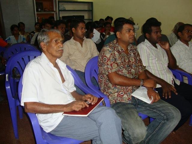 திருமறைக்கலா மன்றத்தின் கொழும்புக்கிழையினர் மாதந்தோறும் பௌர்ணமி தினத்தன்று நடாத்துகின்ற இலக்கிய கருத்தரங்கானது 29.01. 2010 வெள்ளியன்று நடைபெற்றது. திருமறைக்கலா மன்ற கொழும்புக்கிழையினரால் நடாத்தப்பட்டது. திருவாளர் பீற்றர் அம்றோஸ் நிகழ்வுக்கு தலமை தாங்க தமிழ்த்தாய் வாழ்த்துப் பாடலை சிறுமிகள் இசைக்க இலக்கிய அமர்வு ஆரம்பமானது.