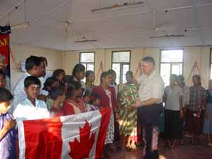 Karygiannis visits orphanage in Jaffna